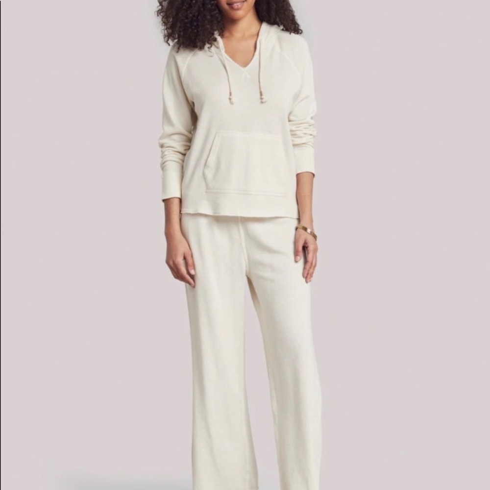 Faherty Brand NWT Oasis Terry Set In Cream